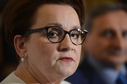 Zalewska o wynagrodzeniach nauczycieli: W historii podwyżek nigdy nie było takich kwot