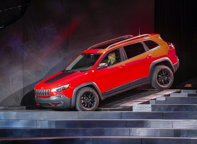 2019 Jeep Cherokee SUV