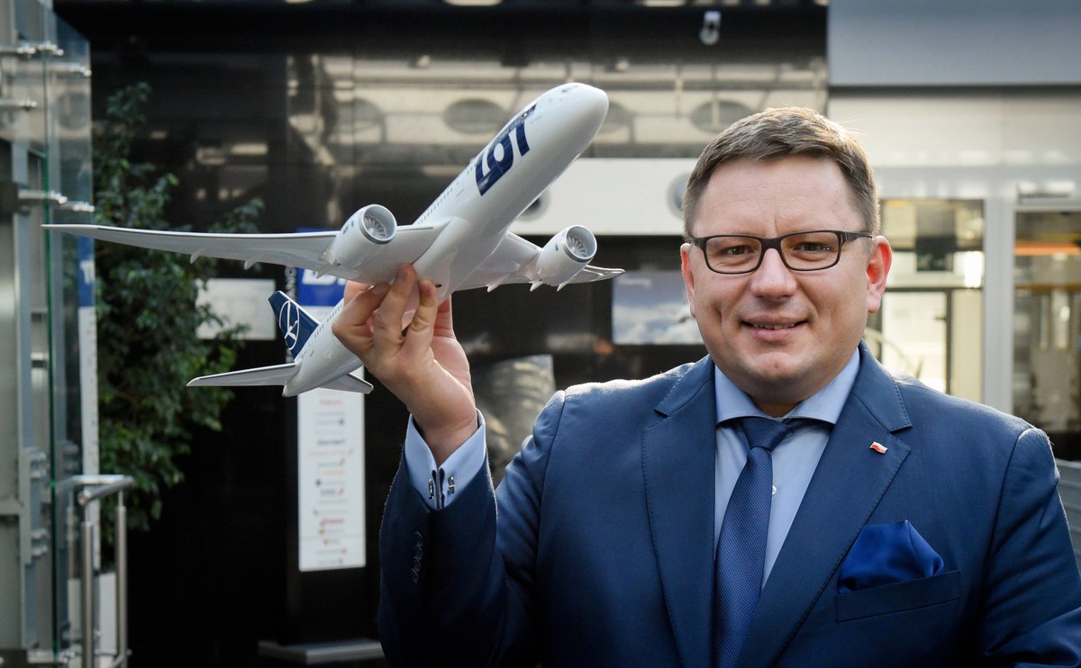 Prezes LOT Rafał Milczarski