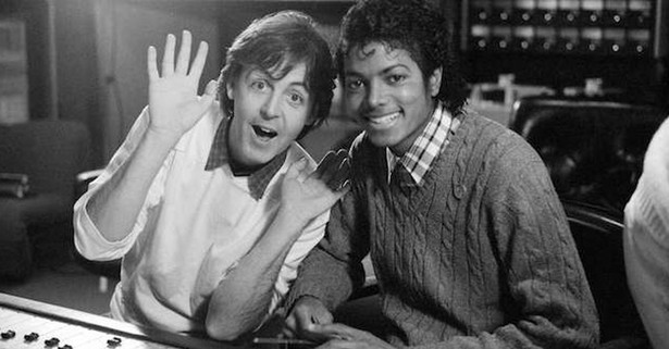 Wielki hit Paula McCartneya i Michaela Jacksona z nowym klipem. Tylko czy lepszym?