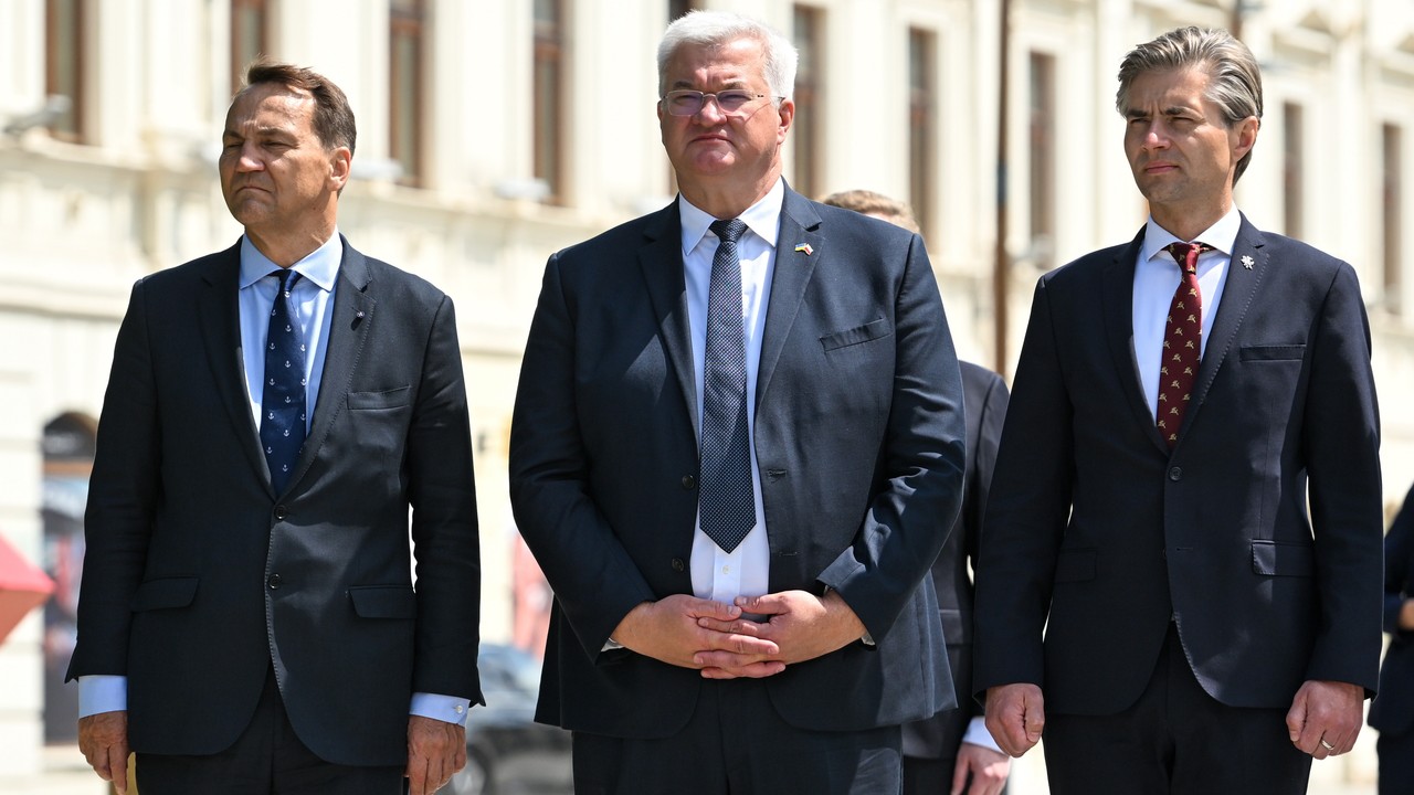 Szef MSZ Ukrainy wskazuje na trzy państwa. 