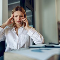 A tudomány szerint létezik a "szürke korszak": pontosan ebben az életkorban kerülünk padlóra