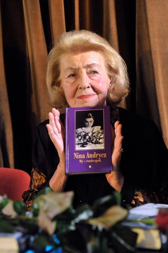 Nina Andrycz podczas promocji swojej książki