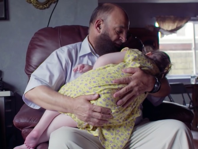 Musliman Mohamed je usvojio 80-oro dece, svi su se pitali šta radi s njima, a ovo je istina