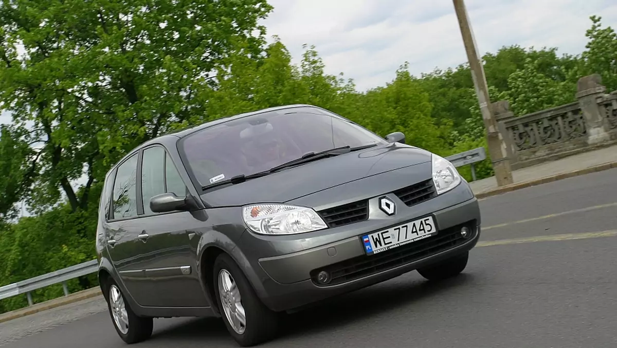 UOKiK ostrzega: Renault Scenic II - Hamuje sam!