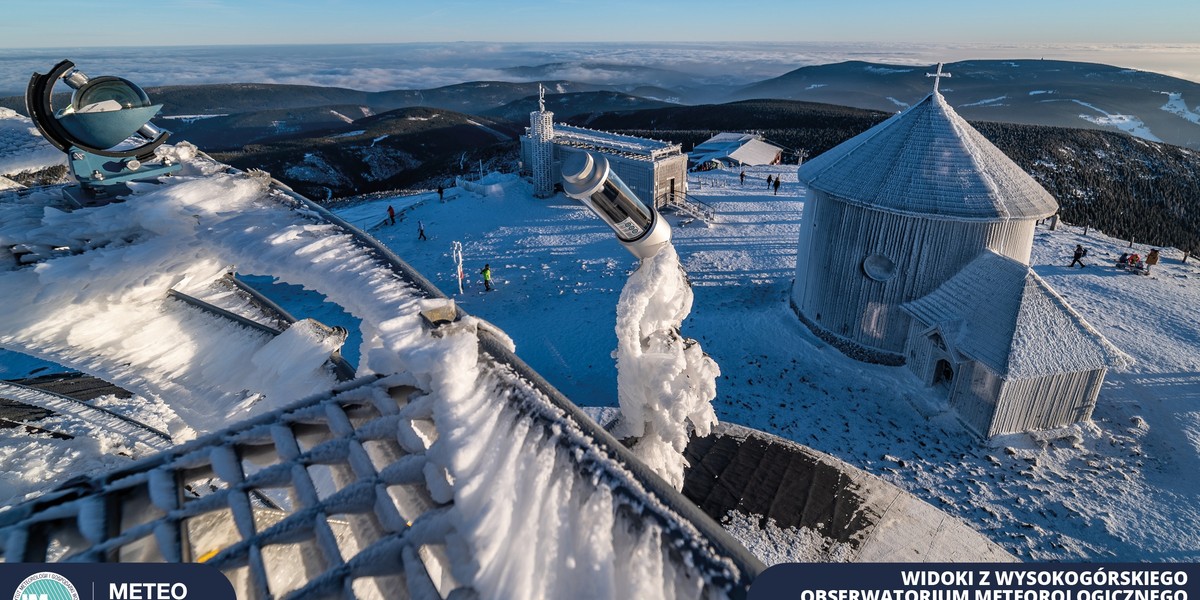 Widoki  z Wysokogórskiego Obserwatorium Meteorologicznego IMGW-PIB na Śnieżce. Fot. Piotr Krzaczkowski METEO IMGW-PIB