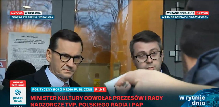 Jak Morawiecki i Müller do drzwi TVP pukali. "Mamy problem"