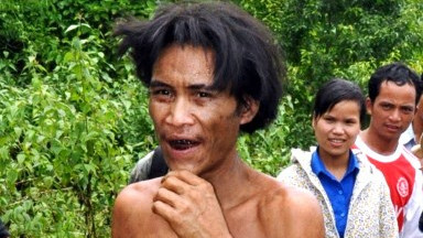 Przez 40 lat ukrywał się w dżungli. Słynny "Tarzan" zmarł na raka wątroby