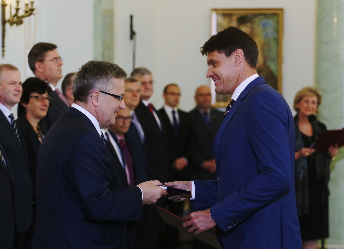 Prezydent Bronisław Komorowski powołał olimpijczyka Adama Korola na stanowisko ministra sportu i turystyki