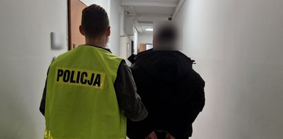 15-latek schował alkohol w spodnie. Zraniona pracownica zgłosiła sprawę na policję