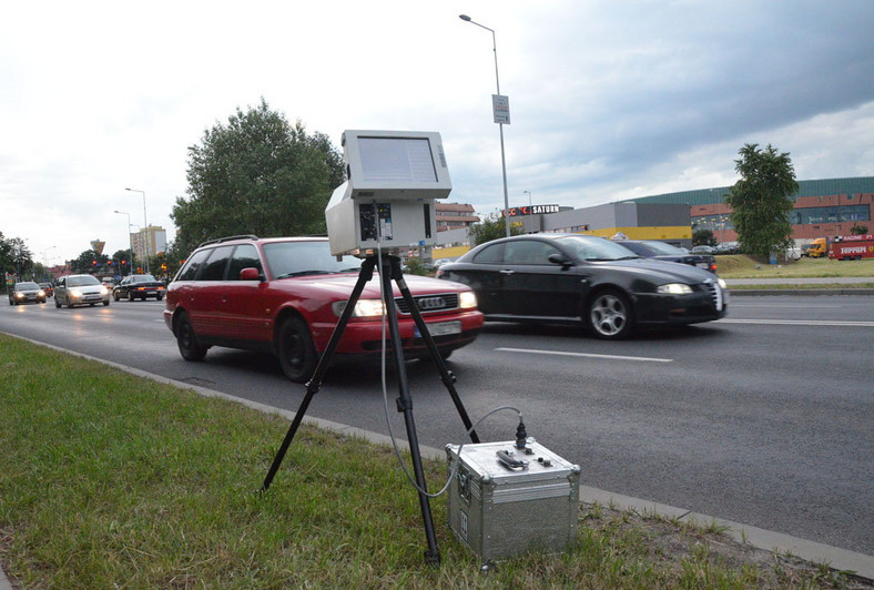 Mandat za wykroczenie zarejestrowane przez fotoradar
- przedawni się po 2 latach