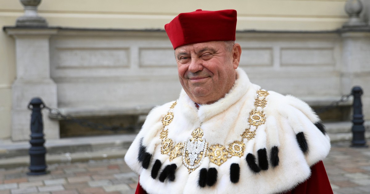 Rektor UW cieszył się w PZU szczególnymi względami. "Takich pieniędzy nikt nie brał". A śladów pracy brak