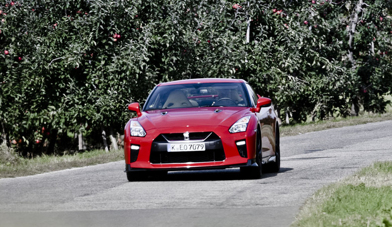 Nissan GT-R - im szybciej tym lepiej