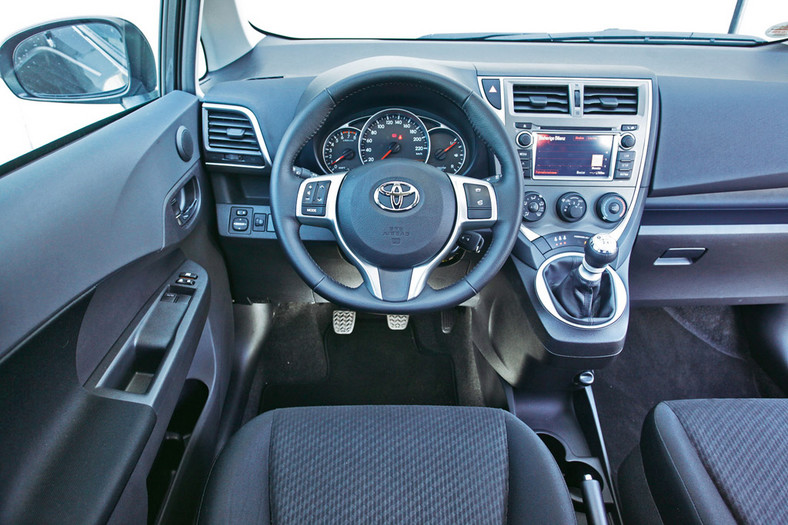Toyota Verso: praktyczny pojazd w rozmiarze S