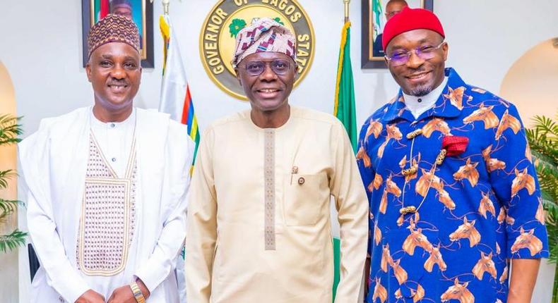 L-R: Lagos State Governor, Mr Babajide Sanwo-Olu flanked by Federal House of Representatives Elects, Speakership Aspirant, Hon Tajudeen Abbas (left) and Deputy Speakership Aspirant, Hon Benjamin Kalu (right) during a courtesy visit to the Governor by the Speakership Aspirant and his Joint Task team at the Lagos House, Marina, on Saturday, May 13, 2023. [Twitter:Sanwo-Olu]