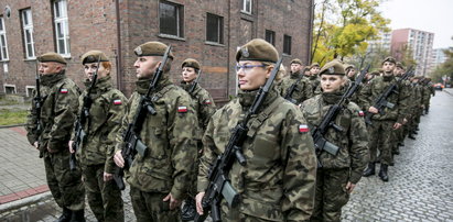 Jednodniowe szkolenia wojskowe dla każdego Polaka. MON rusza z nowym programem