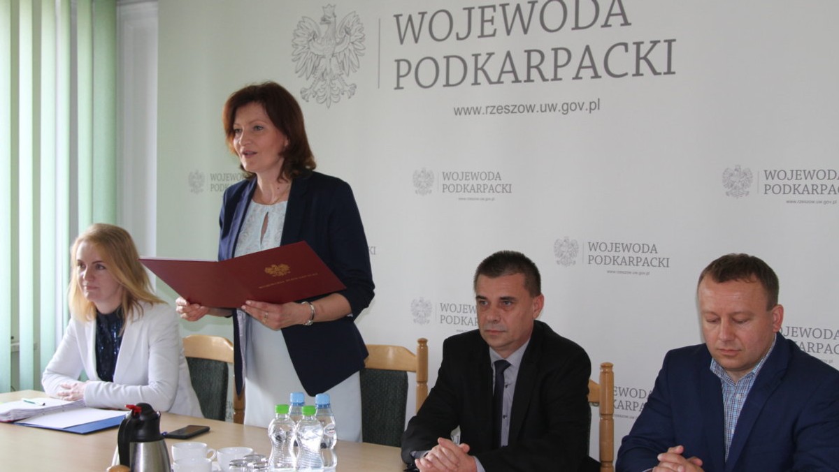 Koronawirus w Polsce. Rzeszów: wojewoda apeluje do medyków