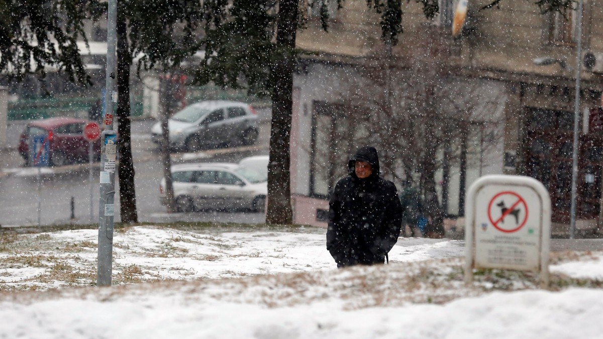 Sneg Zima Hladno vreme