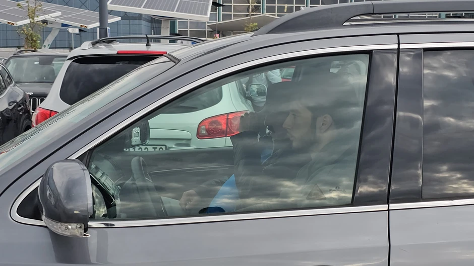 Kan, Haris Džinović