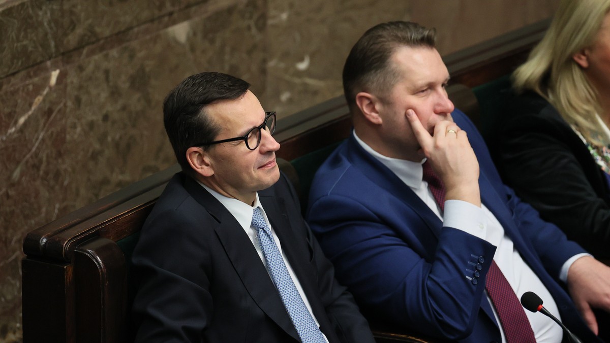 Czarnek o rzekomych planach Morawieckiego. "Ktoś chce mu zrobić krzywdę"