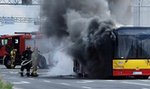 Autobus w stolicy niespodziewanie stanął w płomieniach. Co za zdjęcia!