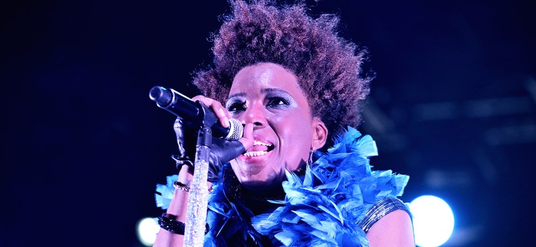 Burza włosów i ta słynna chrypka. Macy Gray znów w formie!