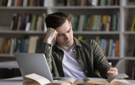 bardzo-trudny-quiz-z-ortografii-1010-jedynie-mistrz-trafi