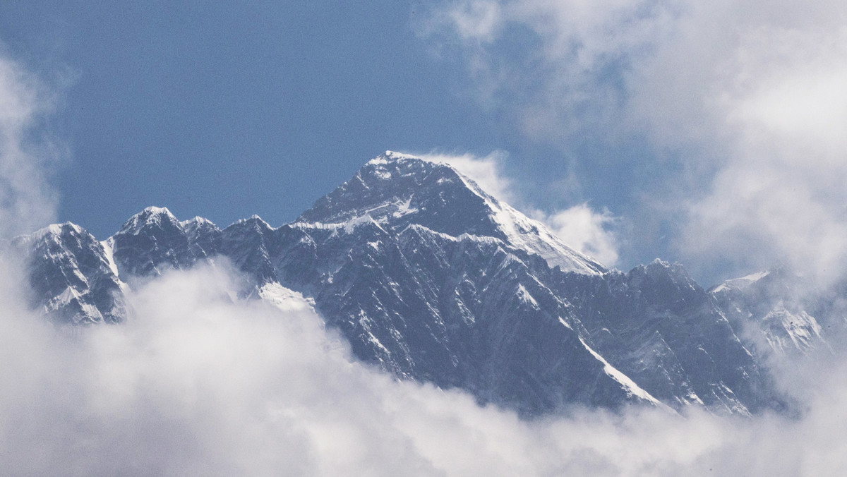 Koronawirus uniemożliwia wspinaczki. Mount Everest niedostępne do 30 kwietnia