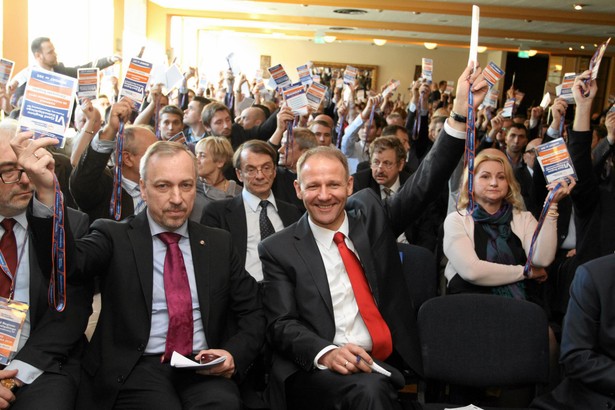 Bogdan Zdrojewski i Jacek Protasiewicz podczas zjazdu dolnośląskiej Platformy Obywatelskiej.