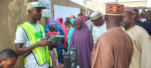 Voters at polling units 001 and 004 in Ajiya Ward, Yola North Local Government Area.