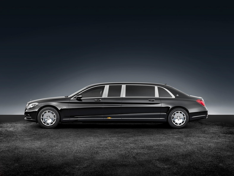 Mercedes-Benz Maybach S600 Pullman Guard 