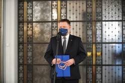 "Usługa pocztowa Sasina ma kosztować podatników 56 mln zł". KO protestuje