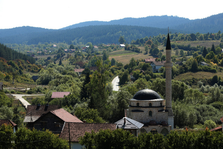 Selo Knežina u opštini Sokolac