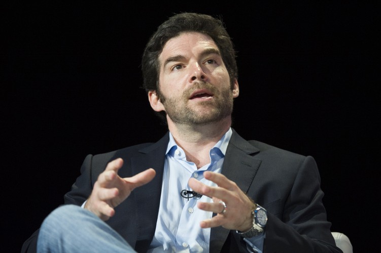 „Kiedy byłem dzieckiem mój ojciec niemal każdego dnia powtarzał mi, że mogę zrobić wszystko, do czego przekonam swój umysł. Mówił to tak często, że przestałem to słyszeć. Słysząc zdania typu „zjedz warzywa”, doszedłem do wniosku, że były to tylko jedne z tych frazesów powtarzanych bez końca dzieciom przez rodziców. Dopiero dekady później w pełni doceniłem znaczenie tych słów i wpływ, jaki na mnie wywarły”.