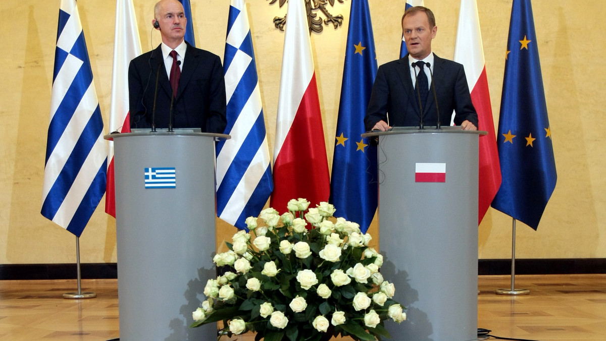 Równorzędne traktowanie europejskich polityk - południowej i wschodniej - to wielkie wyzwanie dla polskiej prezydencji - mówił premier Donald Tusk na wspólnej konferencji prasowej z przebywającym w Polsce premierem Grecji Jeorjosem Papandreu.