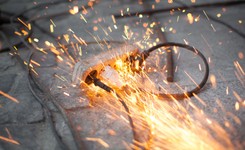 Ojciec i 15-letni syn nie żyją po porażeniu prądem w Grodkowie