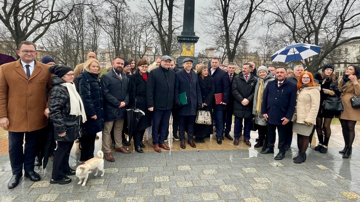 PiS zaprezentowało listy do sejmiku i Rady Miasta. Nazwiska mogą zaskoczyć