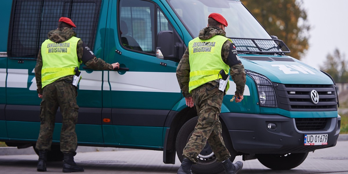 Żandarmeria Wojskowa na ulicach Warszaw