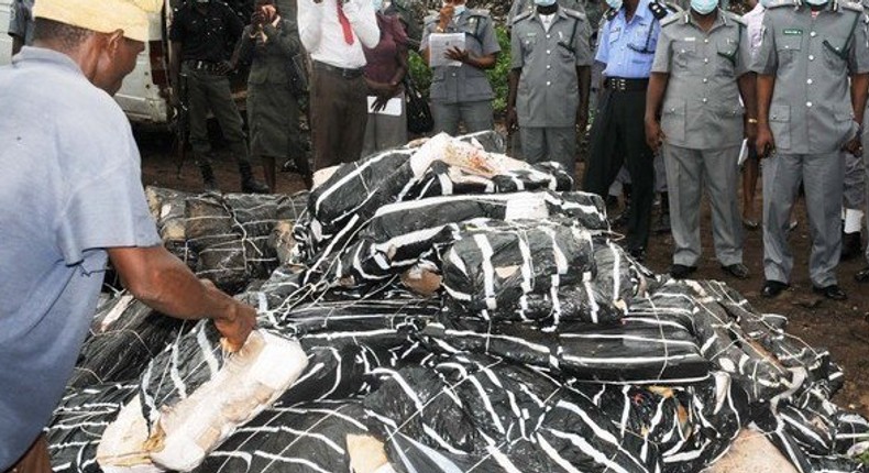 Customs seizes 112 cartons of contaminated poultry products in Katsina