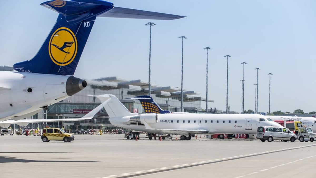 W wiosennej siatce połączeń z wrocławskiego lotniska pojawi się nowy, wieczorny rejs do Frankfurtu. Niemiecki przewoźnik zapewni też większe samoloty, dzięki czemu z oferty będzie mogło skorzystać więcej pasażerów.