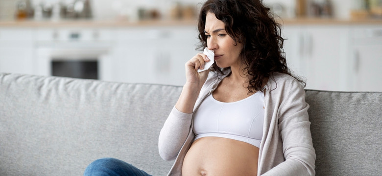 Ciążowy nos to zjawisko, które dotyka wiele kobiet. Na czym polega?