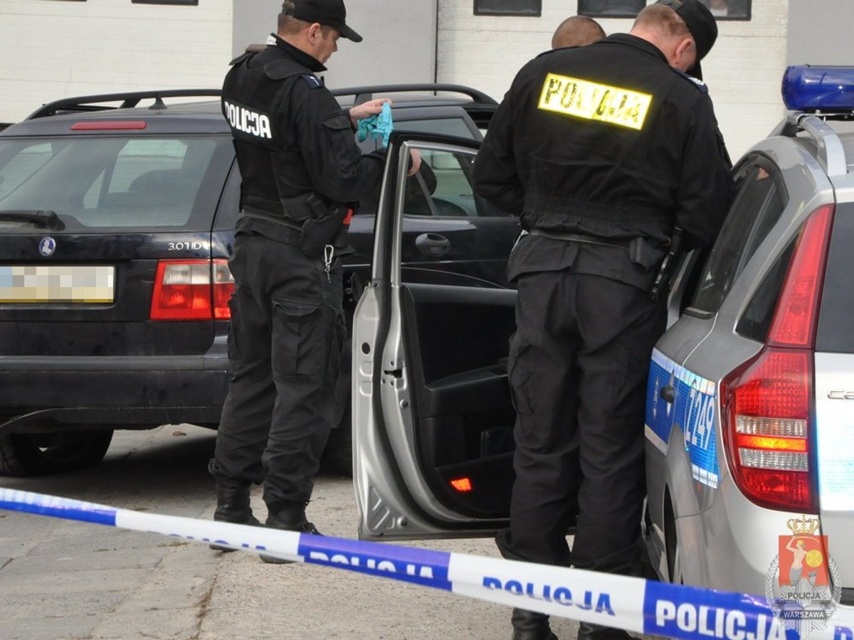 Dramatyczny pościg w centrum miasta! Strzały i ranni policjanci