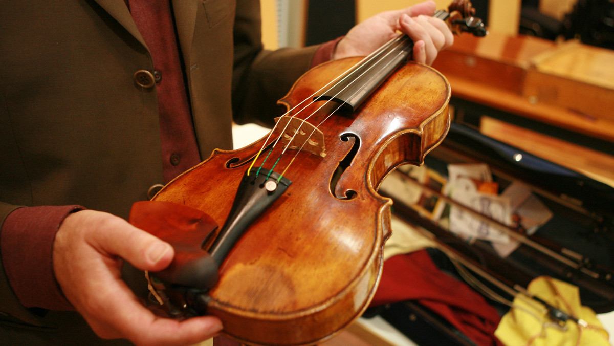 W 1938 r. pewien żydowski handlarz instrumentów muzycznych sprzedał cenne skrzypce. Czy został do tego zmuszony przez nazistów? Obecni właściciele temu zaprzeczają.