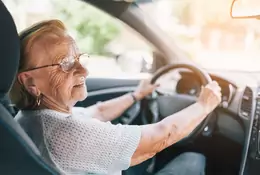 Obowiązkowe badania co 5 lat dla starszych kierowców i inne propozycje Komisji Europejskiej