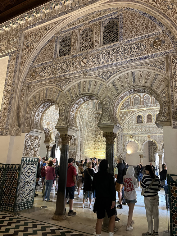 Wnętrza pałacu Alcazar