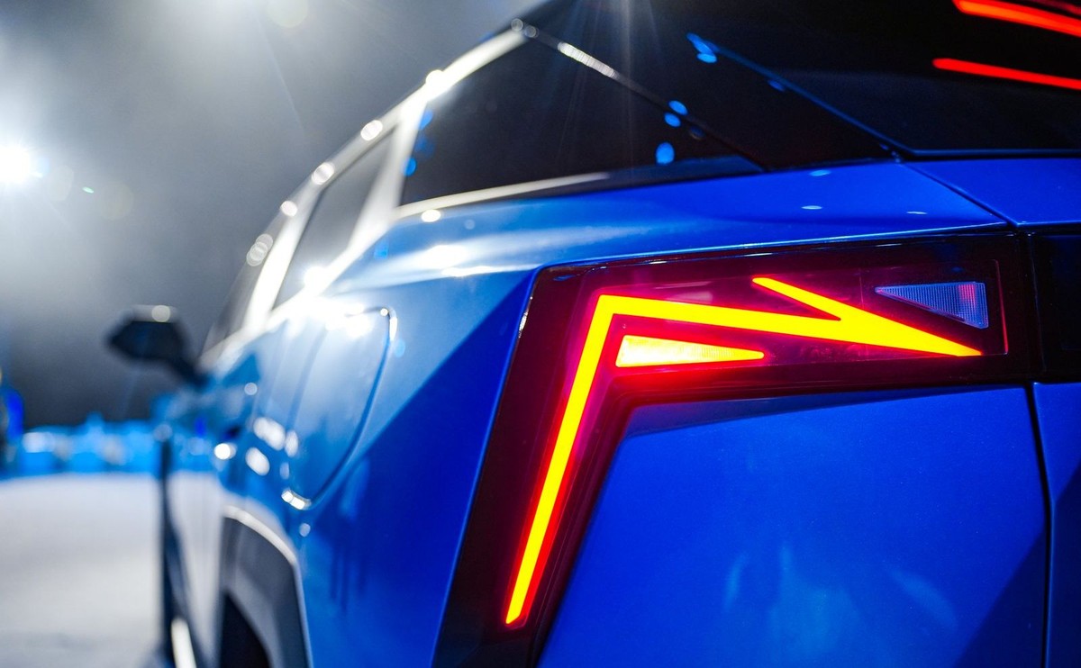 Nowa OMODA 4 wjeżdża na rynek. Ten SUV to stylistyczne trzęsienie ziemi