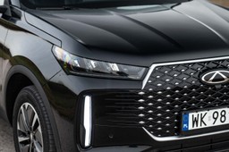 oto najtańszy suv. spala 5,3 l/100 km cena?