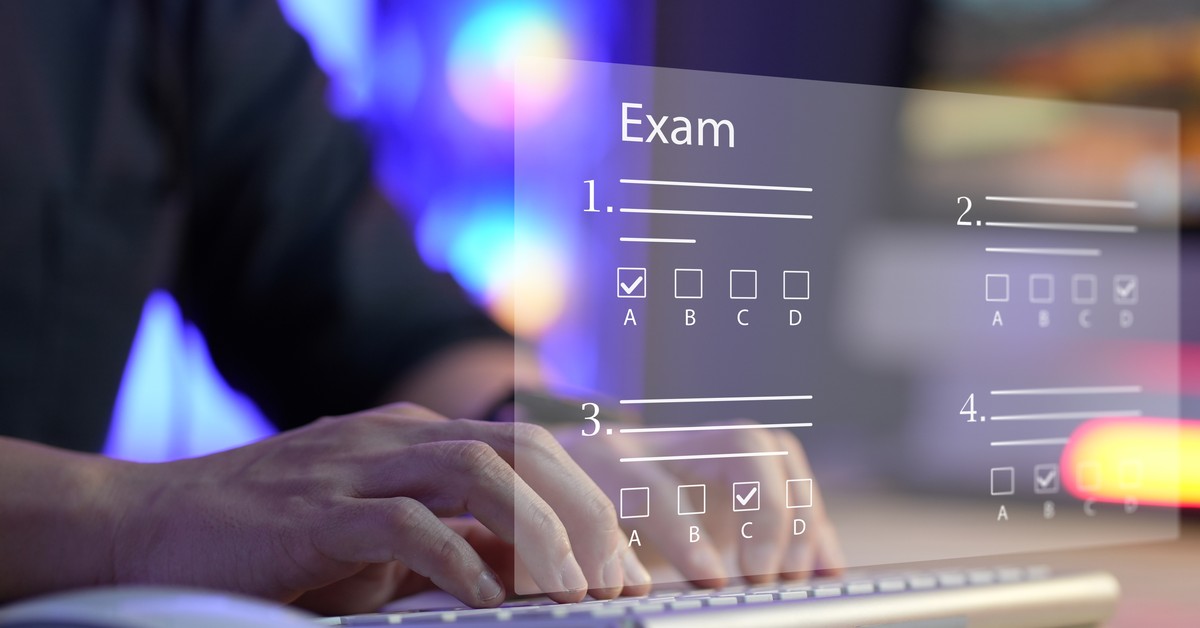 Mniej Więcej. Dziś o zatrważającym spadku urodzeń, wynikach firm i podwyżce CIT dla banków