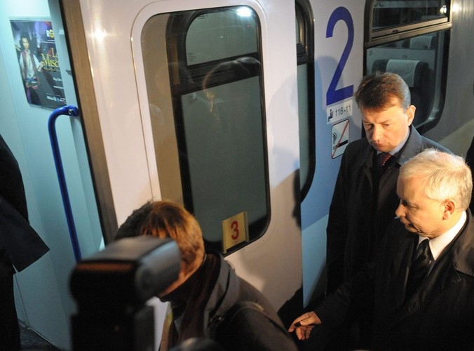 Kaczyński wsiada do pociągu