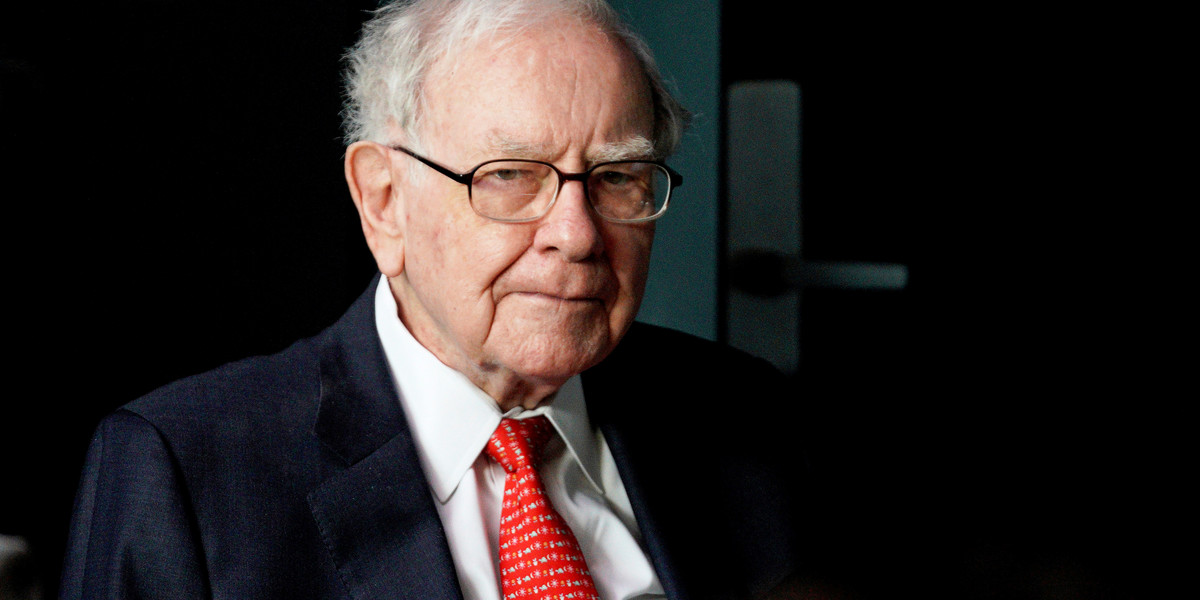 Warren Buffett uważa, że niemal wszystkie inwestycje, w których płacił akcjami Berkshire Hathaway, były błędem
